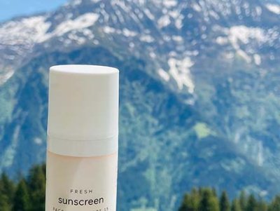 Sunscreen-in-the-mountains-ringana-442x333.jpg